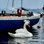 Urlaubs-oase Mit Traumhaftem Seeblick * Torri Del Benaco