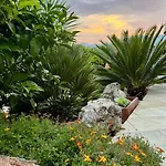 Urlaubs-oase Mit Traumhaftem Seeblick Apartment