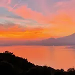 Urlaubs-oase Mit Traumhaftem Seeblick Apartment