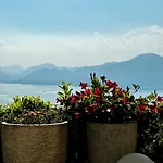 Urlaubs-oase Mit Traumhaftem Seeblick *