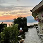 Apartment Urlaubs-oase Mit Traumhaftem Seeblick Torri Del Benaco