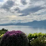 Urlaubs-oase Mit Traumhaftem Seeblick *