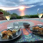 Urlaubs-oase Mit Traumhaftem Seeblick