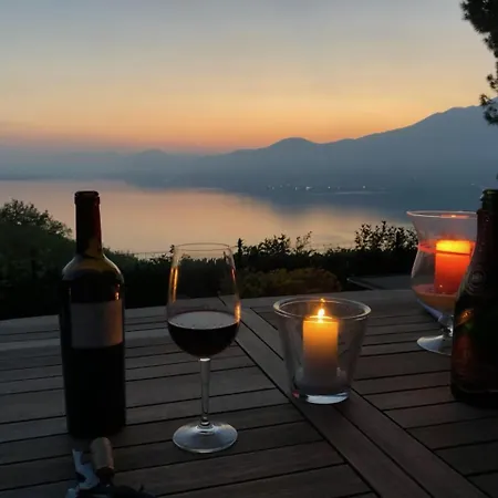 Urlaubs-oase Mit Traumhaftem Seeblick Apartment *