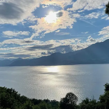 Urlaubs-oase Mit Traumhaftem Seeblick Apartment Torri Del Benaco