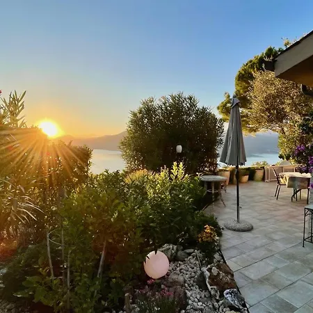 Urlaubs-oase Mit Traumhaftem Seeblick Apartment Torri Del Benaco