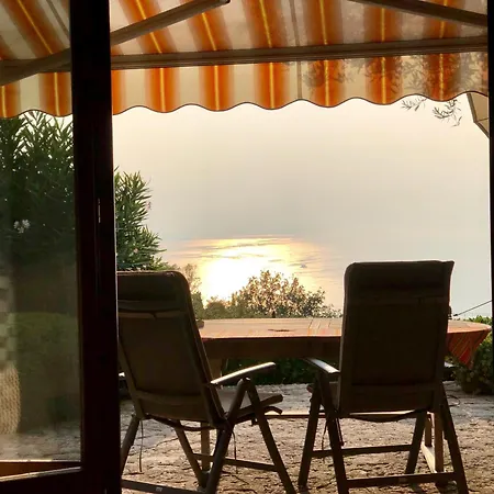 Apartment Urlaubs-oase Mit Traumhaftem Seeblick Torri Del Benaco